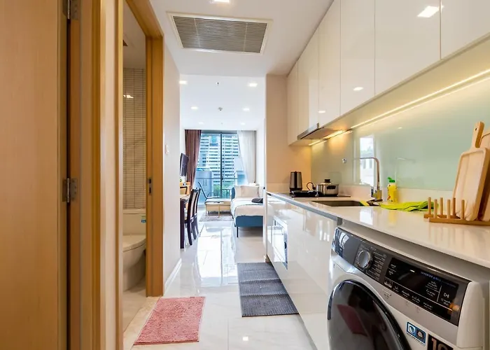 Hyde Sukhumvit 11 Branded