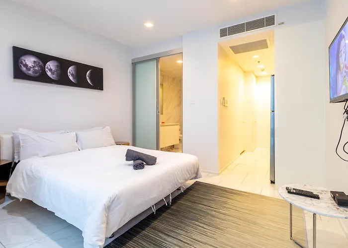 Aparthotel Hyde Sukhumvit 11 Branded